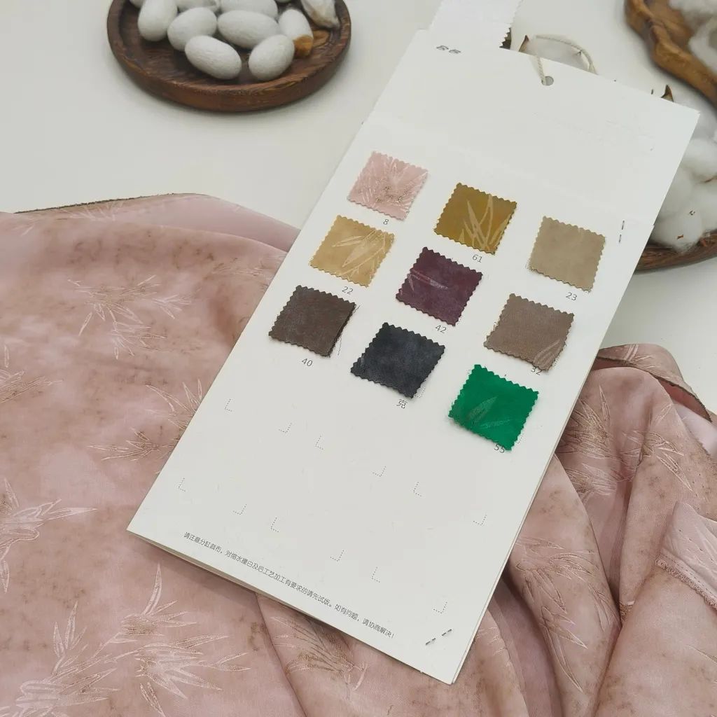 Color Options – 100% Polyester-Bambusblatt-Jacquard-Stoff, weicher rosa Blumen-Webkleidungsstoff